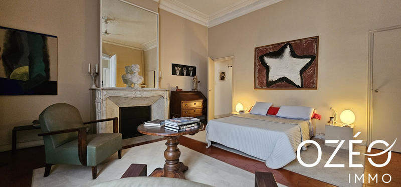 Appartement - 160 m² - 4 pièces