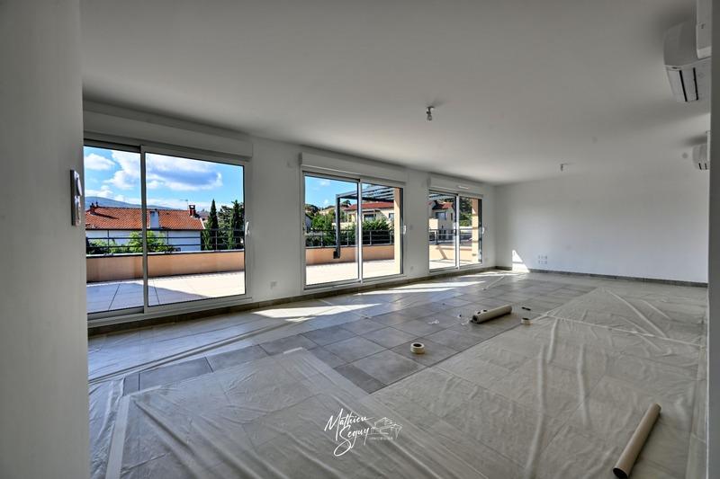 Appartement - 110 m² - 5 pièces