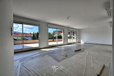 Appartement - 110 m² - 5 pièces