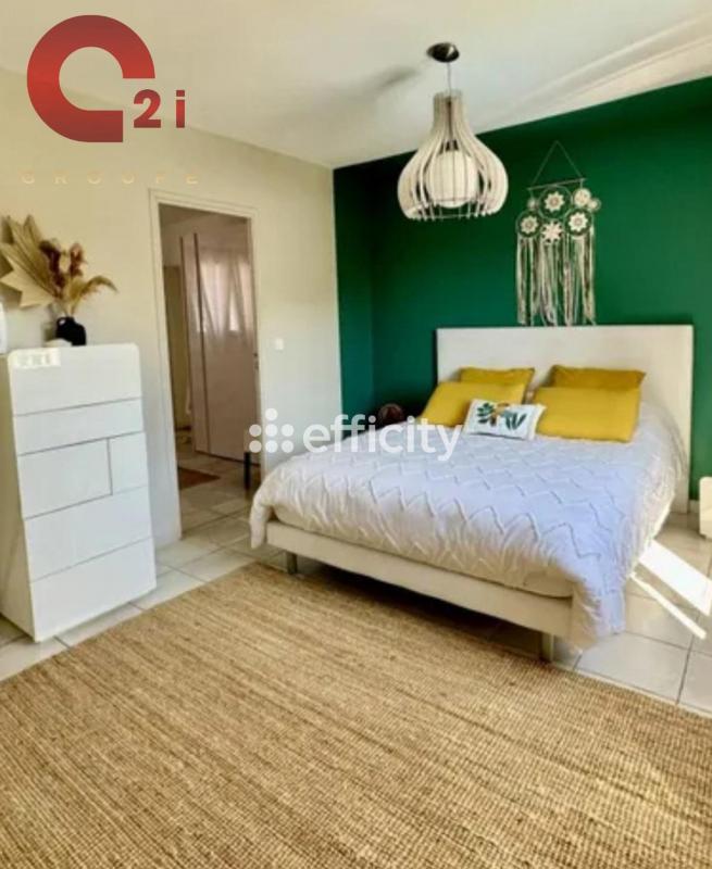 Maison - 203 m² - 7 pièces