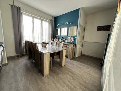 Maison - 111 m² - 5 pièces