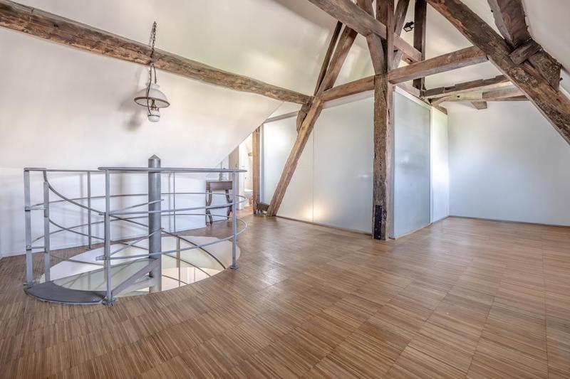 Appartement - 165 m² - 5 pièces