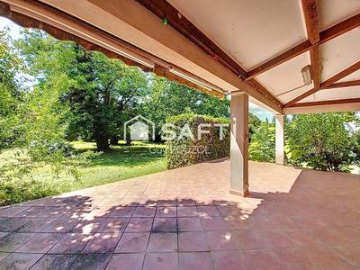 Maison - 320 m² - 14 pièces