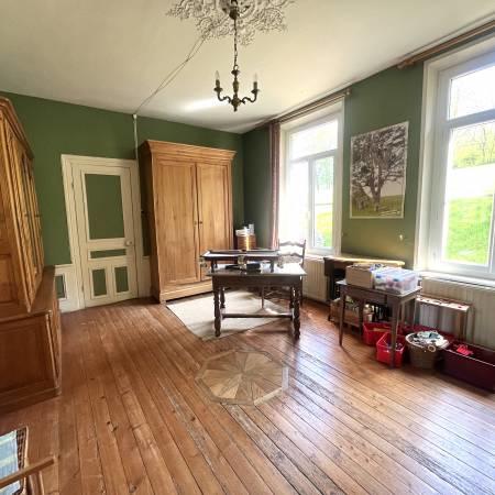 Maison - 201 m² - 9 pièces