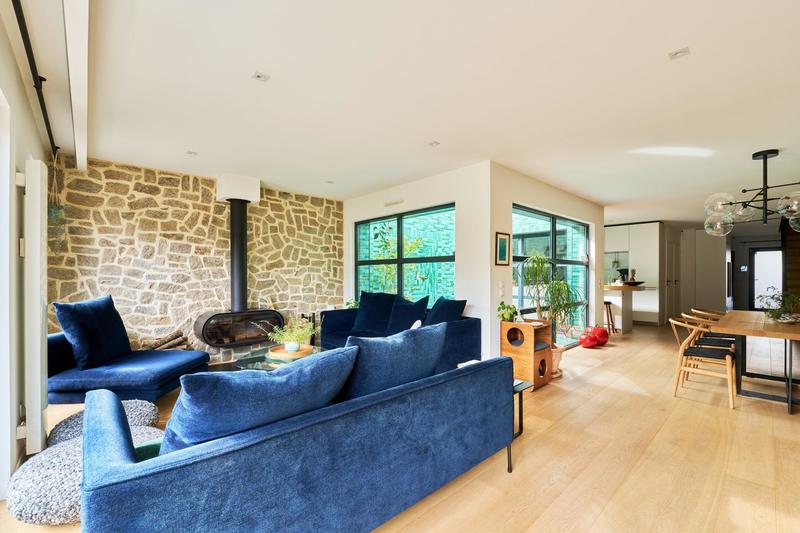 Maison - 185 m² - 6 pièces