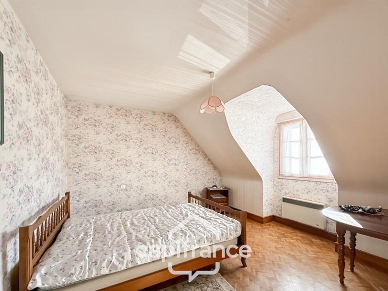 Maison - 146 m² - 6 pièces