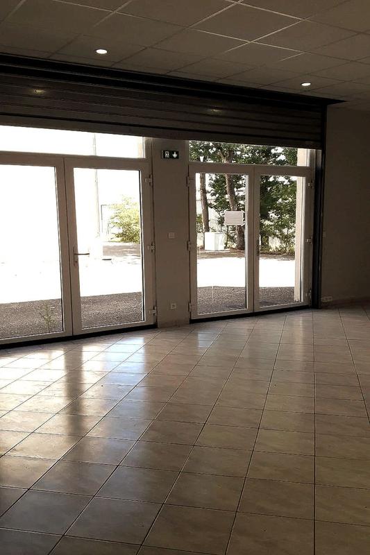 Local commercial - 300 m²