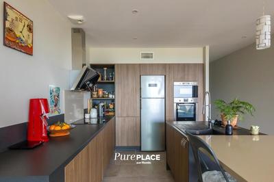 Appartement - 100 m² - 3 pièces