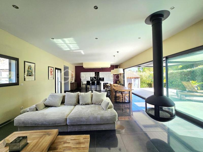 Maison - 172 m² - 5 pièces