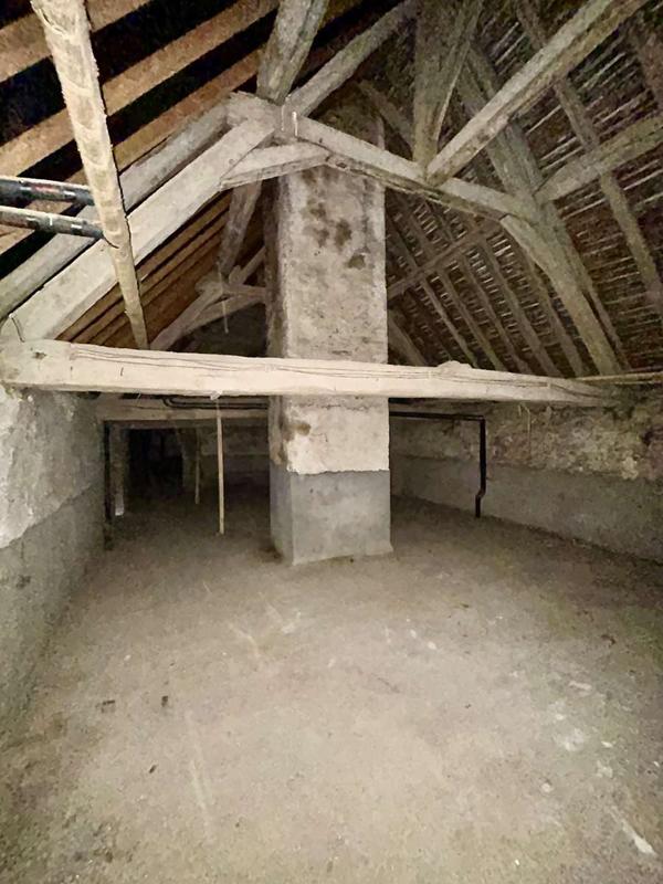 Maison traditionnelle - 200 m² - 8 pièces