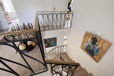 Pavillon - 230 m² - 7 pièces