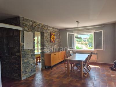 Maison - 167 m² - 5 pièces