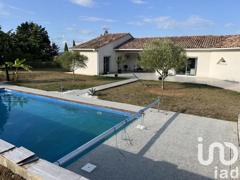 Maison - 140 m² - 5 pièces