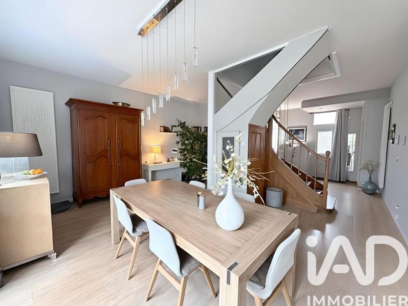Maison - 106 m² - 5 pièces