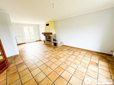 Maison - 98 m² - 4 pièces