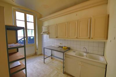 Appartement - 100 m² - 3 pièces