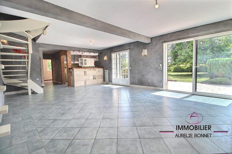 Maison traditionnelle - 130 m² - 7 pièces