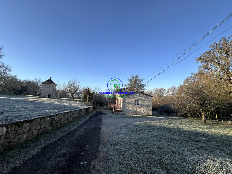 Maison - 230 m² - 8 pièces