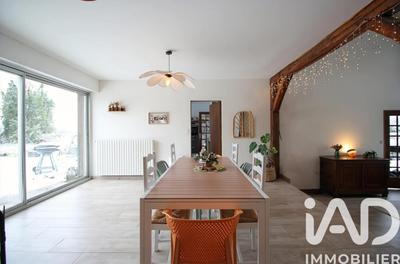 Maison - 215 m² - 10 pièces