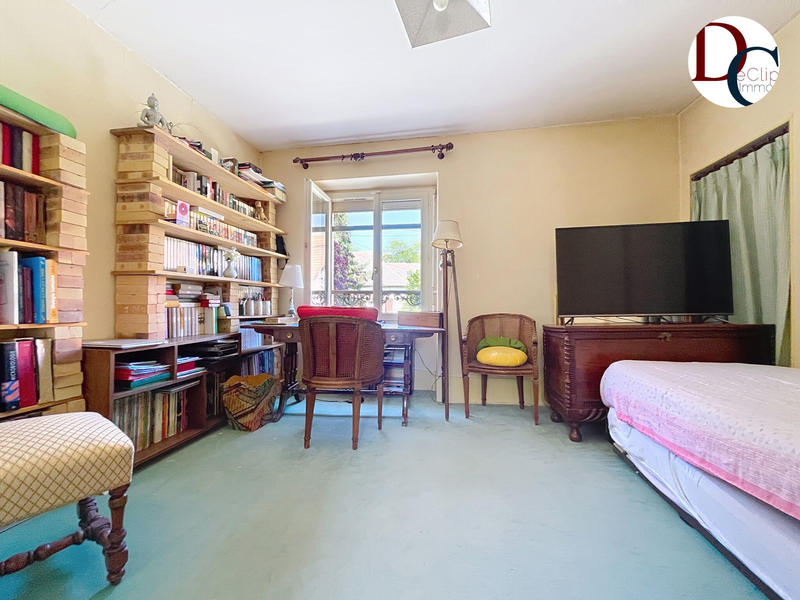 Maison - 183 m² - 7 pièces