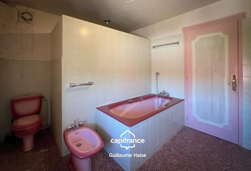 Propriété - 368 m² - 18 pièces