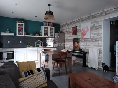 Maison de ville - 69 m² - 4 pièces