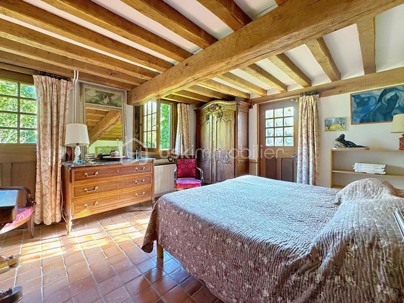 Propriété - 290 m² - 10 pièces