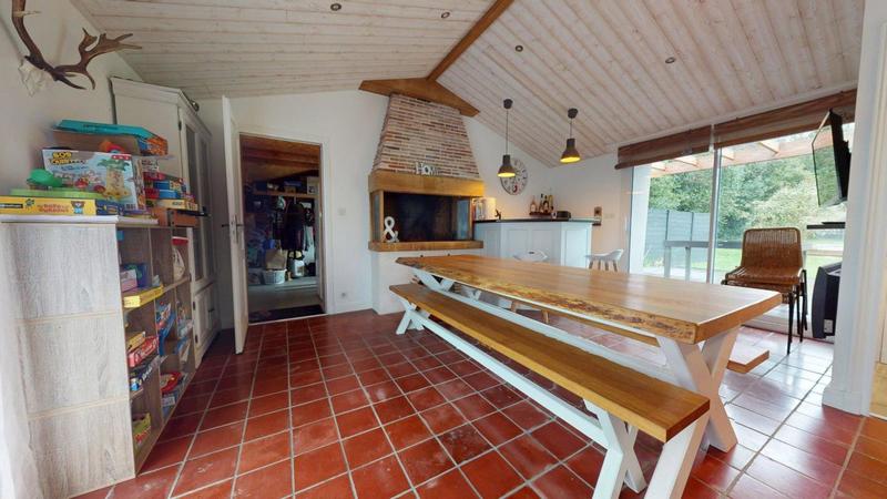 Pavillon - 183 m² - 7 pièces