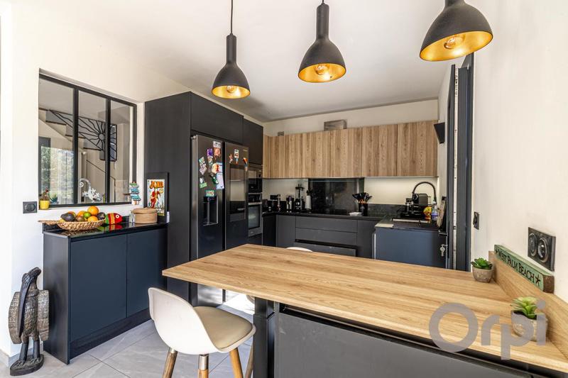 Villa - 140 m² - 5 pièces