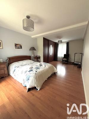 Maison - 165 m² - 6 pièces