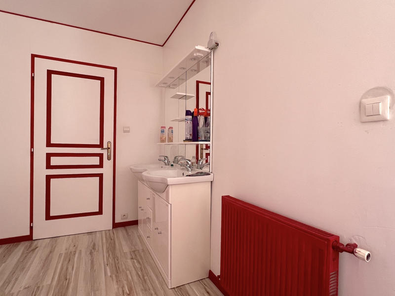 Maison - 185 m² - 6 pièces