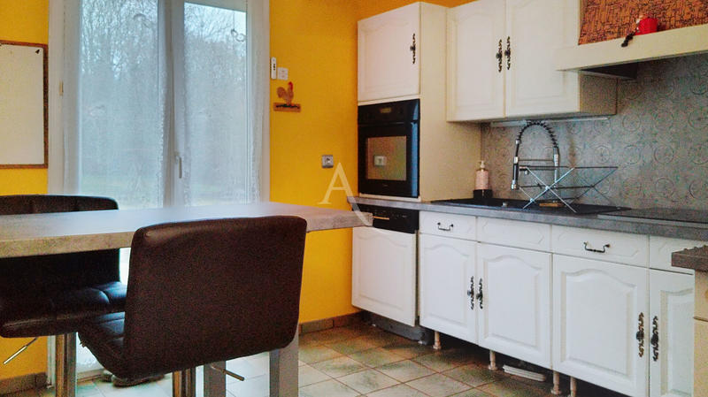 Maison - 80 m² - 5 pièces