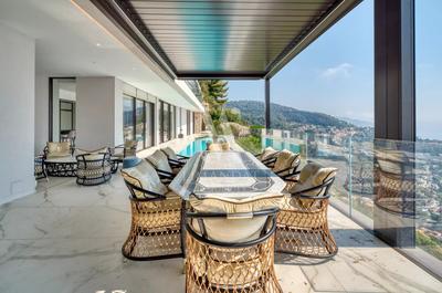 Villa - 570 m² - 7 pièces