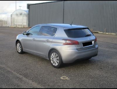 Peugeot 308 II Ptech 130 Eat8 Allure