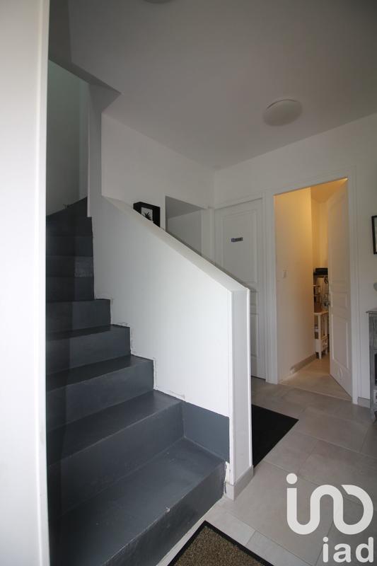 Maison - 144 m² - 9 pièces