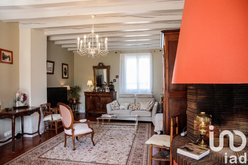 Maison - 248 m² - 8 pièces