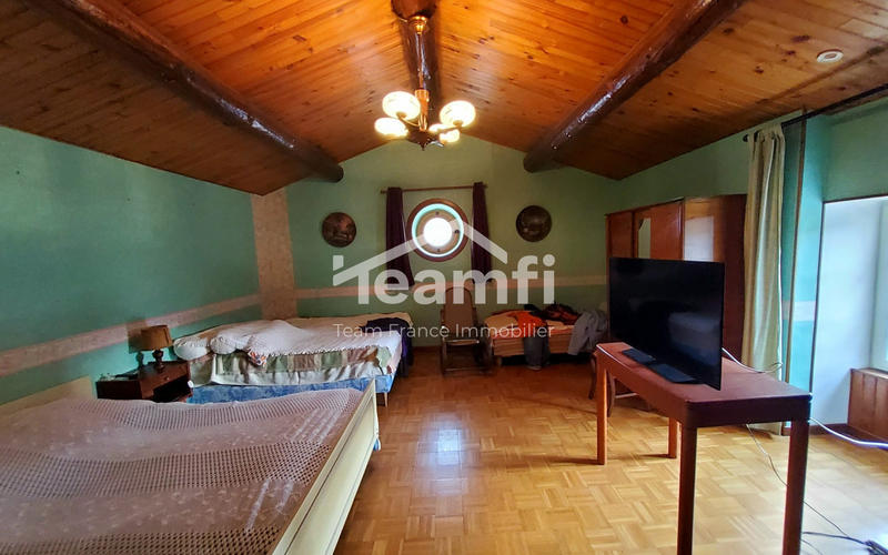 Maison - 160 m² - 6 pièces