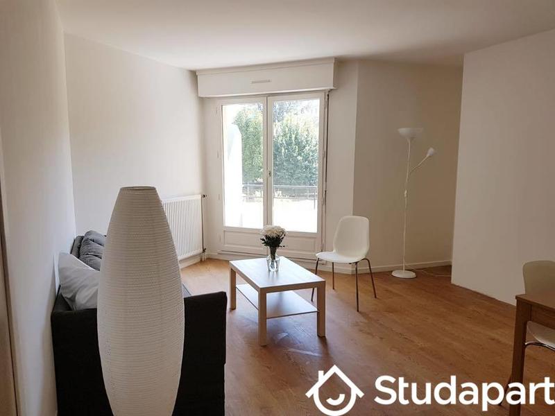 Appartement - 93 m² - 5 pièces