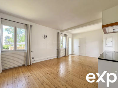 Maison - 180 m² - 8 pièces