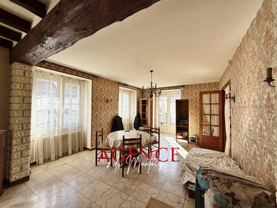 Maison - 140 m² - 5 pièces