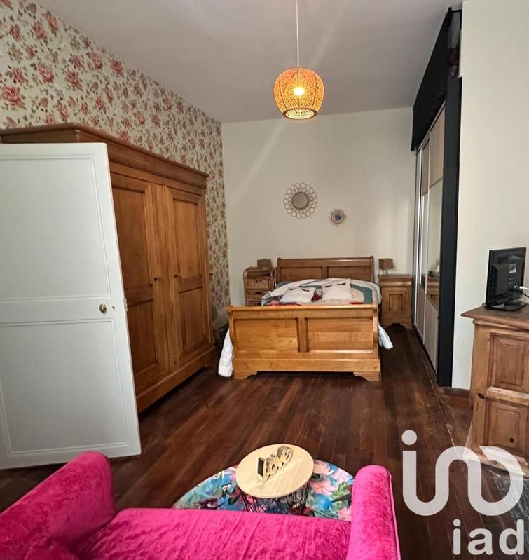 Maison - 327 m² - 12 pièces