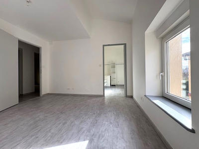 Maison - 94 m² - 5 pièces