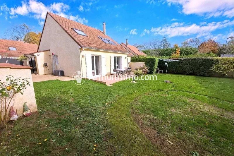 Maison - 140 m² - 6 pièces
