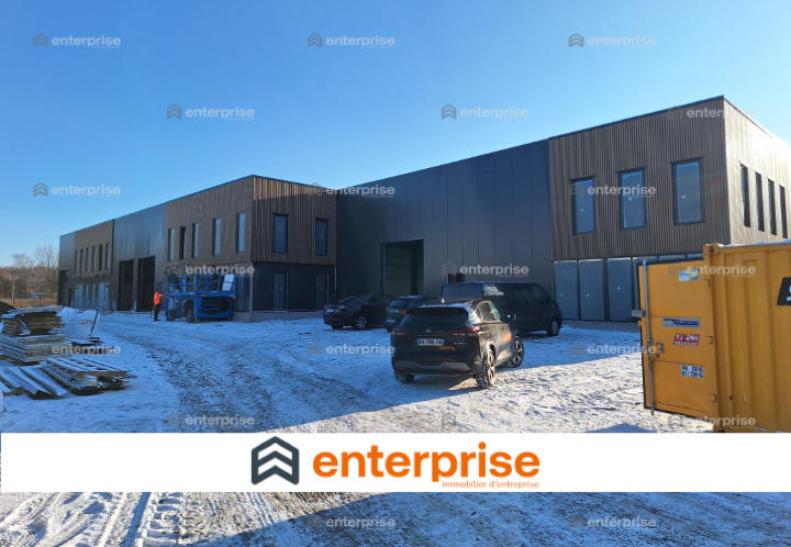 Local d'activité / Entrepôt - 925 m²