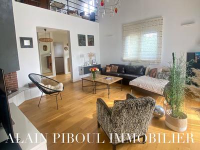 Maison traditionnelle - 156 m² - 6 pièces