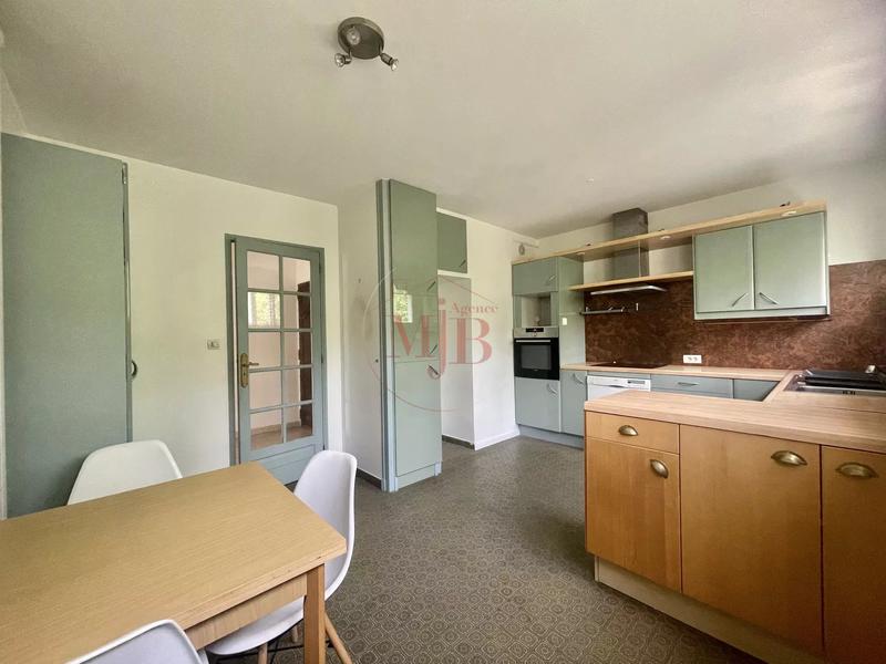 Appartement - 95 m² - 4 pièces