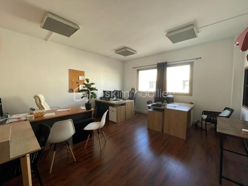 Bureau - 47 m² - 2 pièces