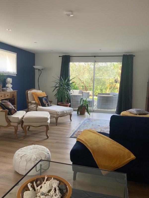 Maison - 269 m² - 7 pièces