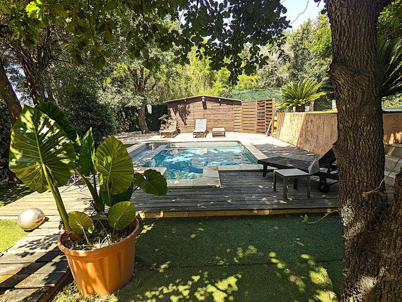 Maison - 98 m² - 4 pièces