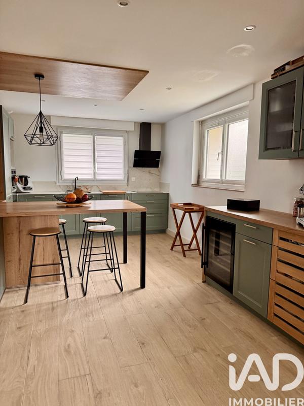 Maison de ville - 200 m² - 8 pièces